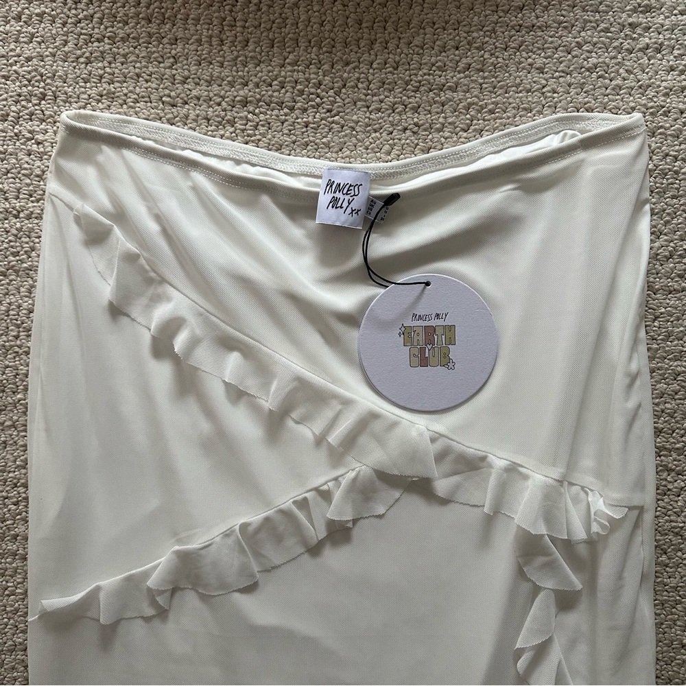 Princess polly white ruffled skirt